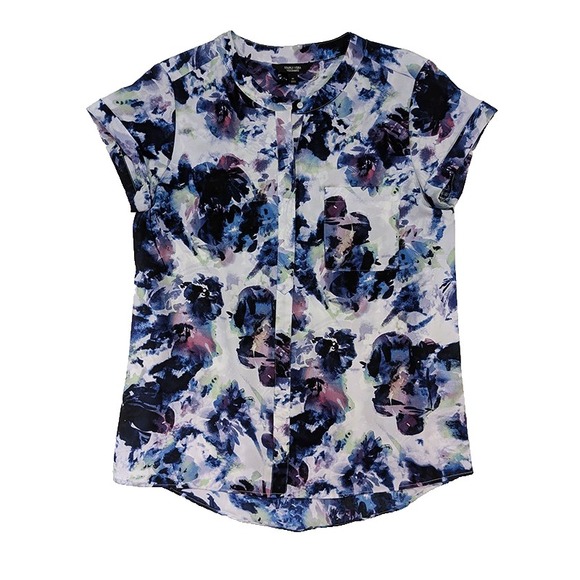 Simply Vera Vera Wang Tops - Simply Vera Tunic Top Womens M Blue Watercolor Floral Smart Casual Artisanal